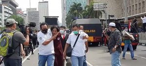 Menolak Di Bubarkan, Sejumlah Peserta Aksi 1812 Di Amankan Petugas