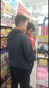 Konsumen Ancam Laporkan Toko Waralaba Ke YLKI