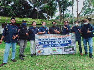 Bantu Warga Terdampak Bencana Alam, Karang Taruna Cikarang Timur Kirim Logistik