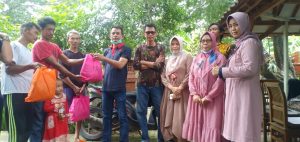 Peduli Banjir, Alumni Yaspia Salurkan Bantuan Kesesama Alumni