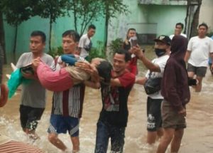 Seorang Anak Perempuan Di Temukan Meninggal Dunia Akibat Terseret Arus Banjir