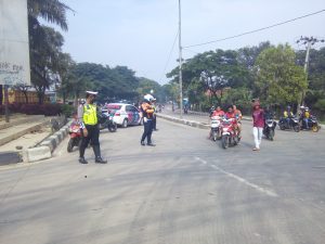 Sempat Terputus, Ruas Jalan Perbatasan Karawang Bekasi Kembali Normal