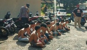 Kerap Membuat Resah Dan Melakukan Pemerasan, Puluhan Geng Motor Di Bekuk Polisi