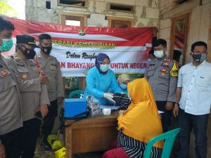 Bakti Bhayangkara Untuk Negeri, Polsek Cabangbungin Gelar Vaksinasi Massal