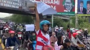 Ribuan Warga Madura Demo Tuntut Pemerintah Hentikan Penyekatan Dan Swab Antigen Di Jembatan Suramadu