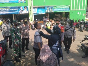 Tindak Lanjuti Instruksi Pemerintah Pusat Soal PPKM Darurat, Muspika Cibarusah Gelar Operasi Yustisi Gabungan