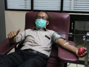 Sambut HUT Ke-40, PDAM Tirta Bhagasasi Gelar Aksi Donor Darah Dan Vaksinasi