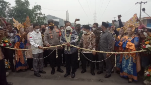 Plt Bupati Bekasi Pesan Agar Masyarakat Dapat Menjaga Dan Merawat Keberadaan Jembatan Kali Jambe