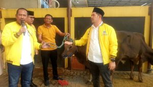 Teladani Ketakwaan Nabi Ibrahim, Partai Golkar Kabupaten Bekasi Laksanakan Penyembelihan Hewan Kurban