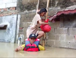 Curah Hujan Tinggi Dan Meluapnya Kali Bekasi, Ribuan Rumah Warga Kembali Terendam Banjir