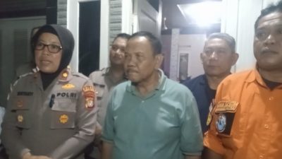 Kapolsek Tambun Imbau Warga Yang Tinggal Dibantaran Kali Bekasi Untuk Memperhatikan Keselamatan